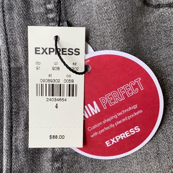 NWT Express High Waisted Faded Cropped Flare Jeans - Picture 7 of 7